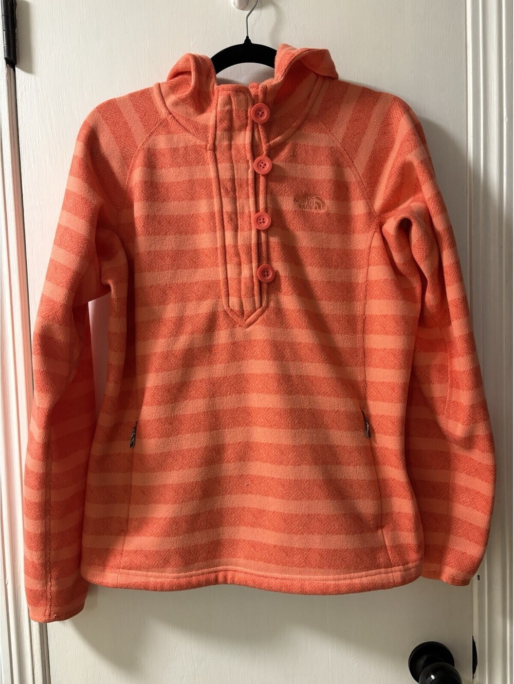 The North face Woman’s Crescent Sunshine Hoodie Orange Striped Outerwear Warm M